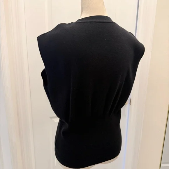 COMMENSE V-NECK BUTTONED DETAIL SWEATER VEST BLACK MEDIUM GOLD BUTTON - Picture 4 of 7